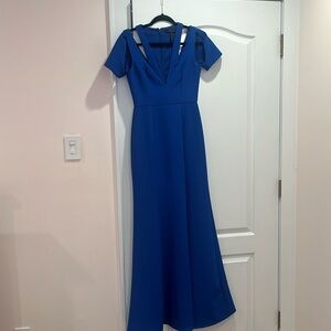 BCBG MAX AZRIA Sz 2 Formal Dress Like New Condition